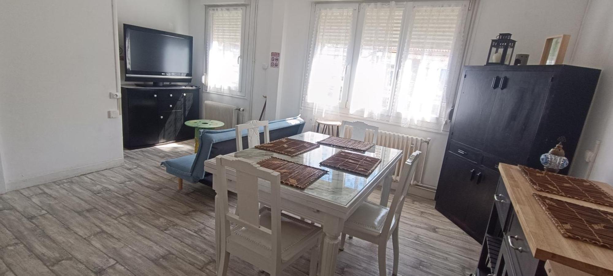 Apartment Duplex *